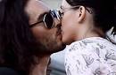 Russell Brand se quedó sin palabras al pedirle la mano a Katy Perry