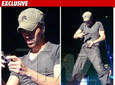 Video de Enrique Iglesias tomándole foto a sus partes íntimas