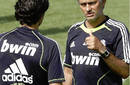 José Mourinho: 'Si se lesionan Benzema o Higuaín tendremos un problema'