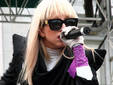 Lady Gaga sorprendió semidesnuda en bar