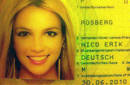 Britney Spears aparece en foto del pasaporte de Nico Rosberg