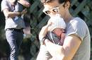 Fotos: Orlando Bloom pasea con su bebé Flynn