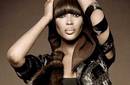 Naomi Campbell pasea al estilo de Rihanna