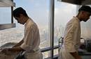 Dubai inaugura el restaurante más alto del mundo