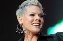 Pink emocionada con su nuevo single 'F**kin' Perfect'