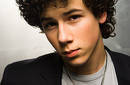 Nick Jonas sigue luchando contra la diabetes