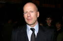 Bruce Willis sigue los pasos de su ex esposa Demi Moore