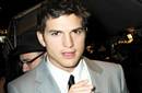 Ashton Kutcher mandó mensajes de texto a su amante