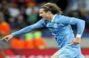 Diego Forlán fue elegido el deportista del año en Uruguay