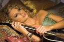 Taylor Swift prepara lanzamiento de 'Mine' vía MTV