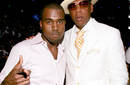 Jay-Z le da la mano a Kanye West