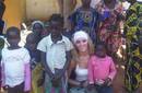 Edurne disfruta de los niños de Mali