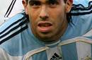 Argentina gana con golazo de Tevez