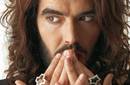 Russell Brand tuvo una despedida de soltero sin drogas, ni alcohol