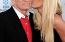 Hugh Hefner pide matrimonio a la conejita Crystal Harris