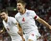 Steven Gerrard marca dos goles y evita humillación de Inglaterra frente a Hungría