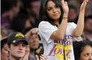 Vanessa Hudgens acudió con su 'Nuevo Galán' al partido de Los Lakers