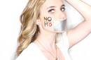 Emma Roberts posa para la campaña NOH8