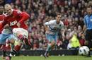 Rooney anota un gol de penal luego de seis meses sin marcar