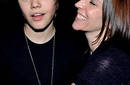Justin Bieber desmiente que Playboy quiere que su madre pose desnuda