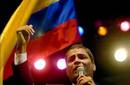 Ecuador: Unas 25 mil personas marcharon en Quito apoyando al presidente Rafael Correa