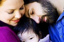 Katherine Heigl sorprendida por cómo lleva su esposo la paternidad
