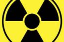 El tren que porta desechos nucleares sigue su camino de Francia a Alemania