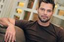 Ricky Martin posa para revista Gay