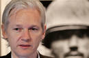 Fundador de WikiLeaks recibe datos bancarios de famosos