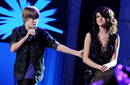 Justin Bieber y Selena Gomez fueron pillados juntos en una cabaña