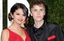 Justin Bieber y Selena Gomez celebran juntos en fiesta de Vanity Fair