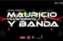 Mauricio Villavicencio y su banda en discoteca Dubal