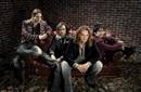 Maná envía mensaje de esperanza con 'Lluvia al corazón'