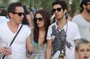 Ashley Greene no olvida Joe Jonas y sale con su 'clon'