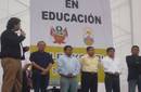 ALCALDE JORGE PRETELL PRESENTE EN LA DONACI&Oacute;N DE MATERIAL EDUCATIVO