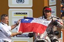 Soldado chileno usó un quepí en el inicio del Rally Dakar 2013 en Chorrillos