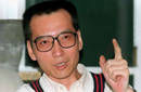 China: El disidente chino Liu Xiaobo en marzo de 1995