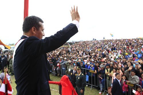 El Presidente de la República presidió ceremonia por el Día del Ejército y el 187º aniversario de la Batalla de Ayacucho