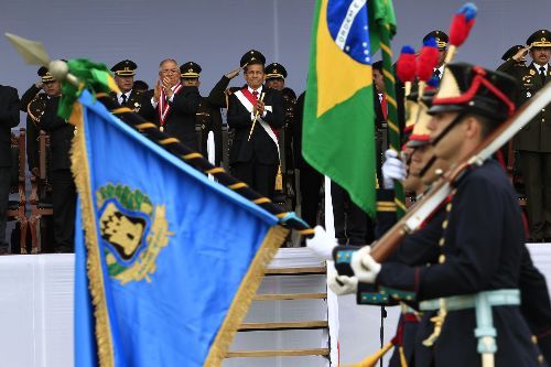El Presidente de la República presidió ceremonia por el Día del Ejército y el 187º aniversario de la Batalla de Ayacucho