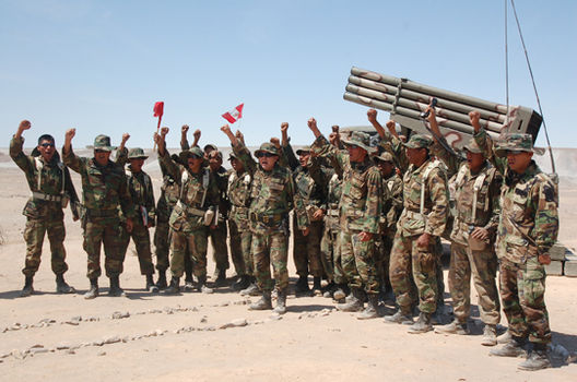 Los Comados del Ejército Peruano en plena demostración de sus habilidades técnicas y militares