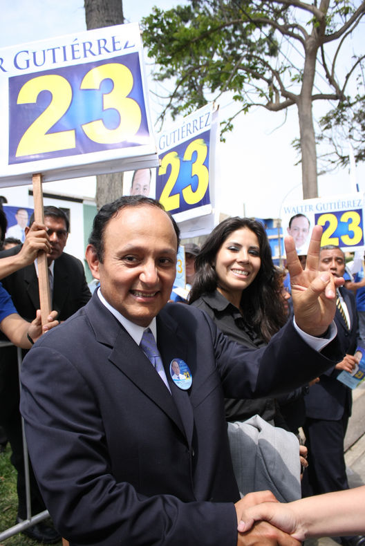 Uno de los candidatos a ser Decano del Colegio de Abogados de Lima es el Doctor Walter Gutiérrez.