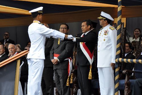 Presidente Ollanta Humala preside ceremonia de clausura del año académico 2011 de la Escuela Naval.