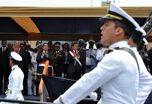 Presidente Ollanta Humala preside ceremonia de clausura del año académico 2011 de la Escuela Naval.
