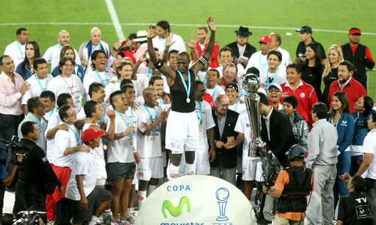 Juan Aurich de Chiclayo se coronó campeón por primera vez en su historia al vencer por penales al Alianza Lima en el Estadio Nacional.