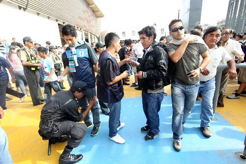 Juan Aurich de Chiclayo se coronó campeón por primera vez en su historia al vencer por penales al Alianza Lima en el Estadio Nacional.
