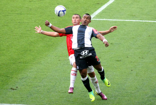 Juan Aurich de Chiclayo se coronó campeón por primera vez en su historia al vencer por penales al Alianza Lima en el Estadio Nacional.