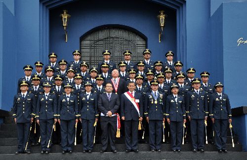 El Presidente de la República, Ollanta Humala, preside tradicional ceremonia de clausura del año 2011 de la Escuela de Oficiales de la Fuerza Aérea del Perú.