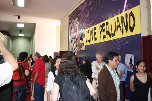 Un merecido homenaje póstumo recibió el maestro y cineasta Armando Robles Godoy en la explanada del Museo de la Nación