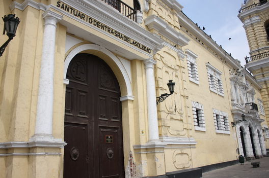 La iglesia San Francisco de Jesús es el patrimonio más importante de la ciudad Lima.
