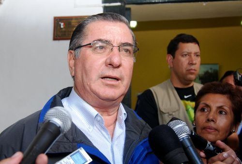 Premier Óscar Valdés se reunió con líderes de organizaciones sociales en Cajamarca.